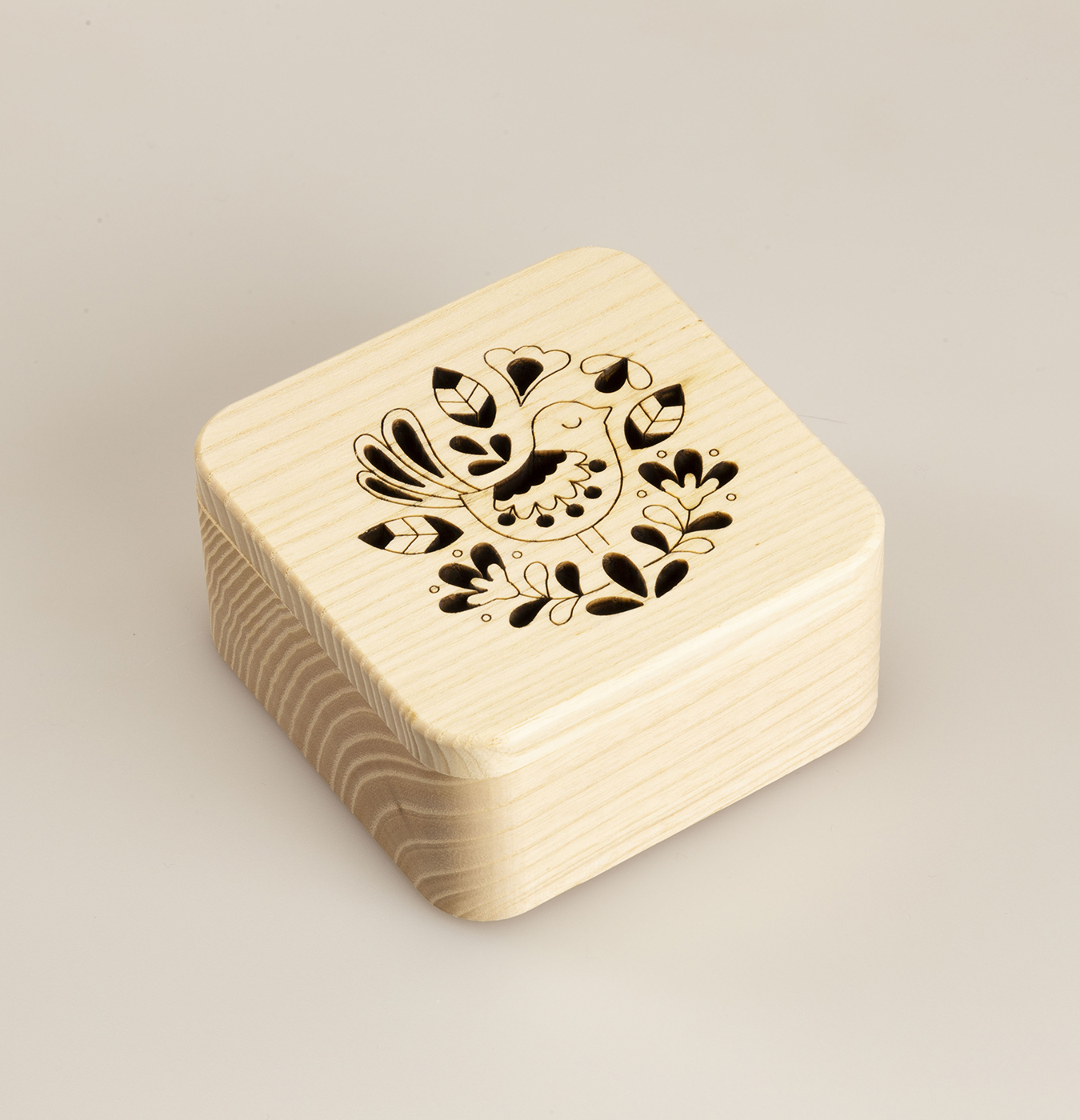Scatola con coperchio magnetico in legno di frassino