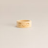Porta tovaglioli in legno inciso.
