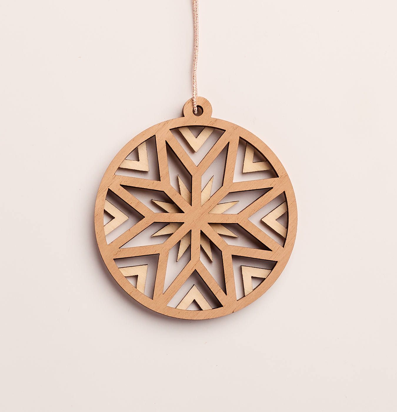 addobbo in legno per l'albero di Natale