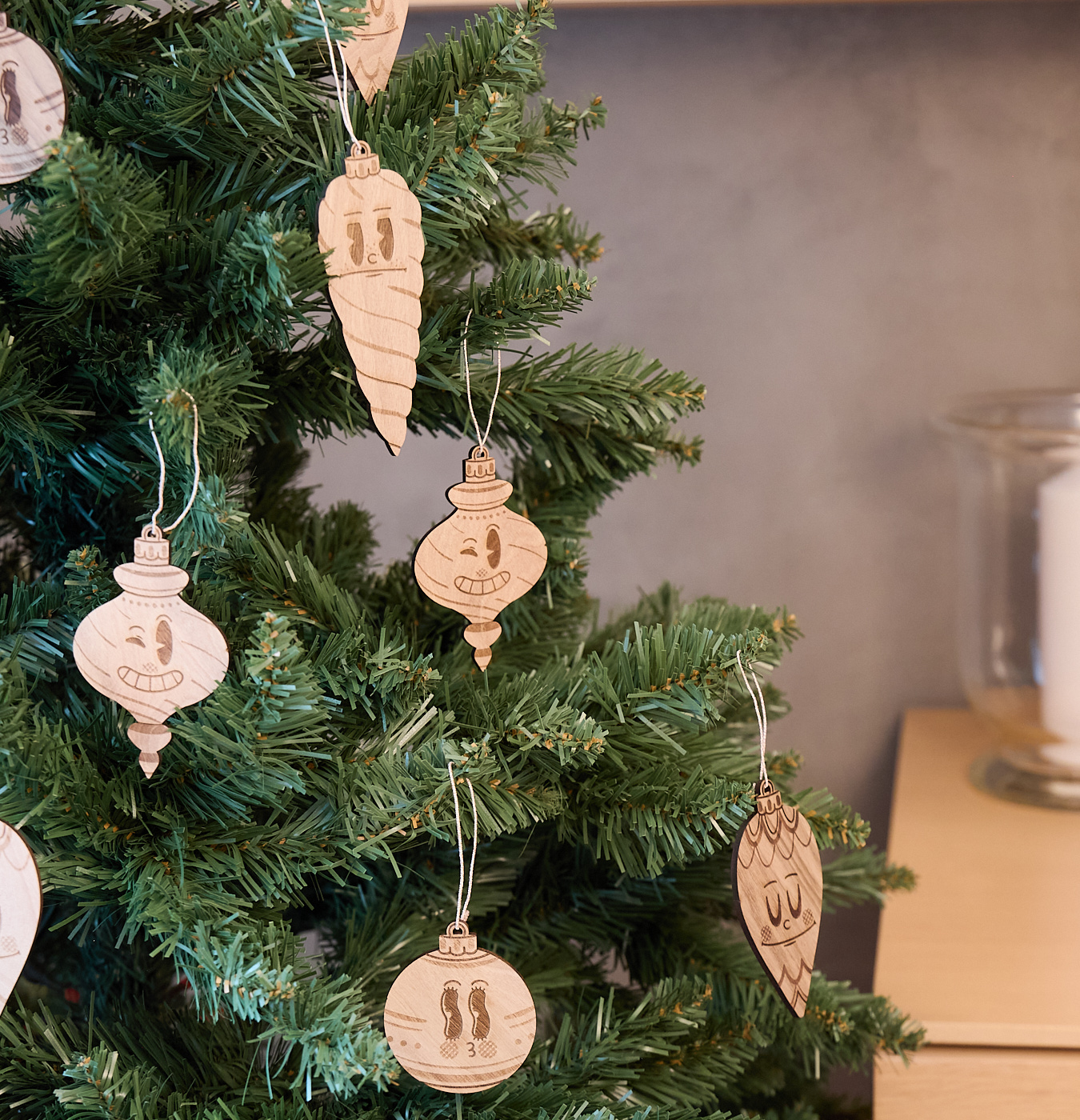 addobbo in legno per l'albero di Natale