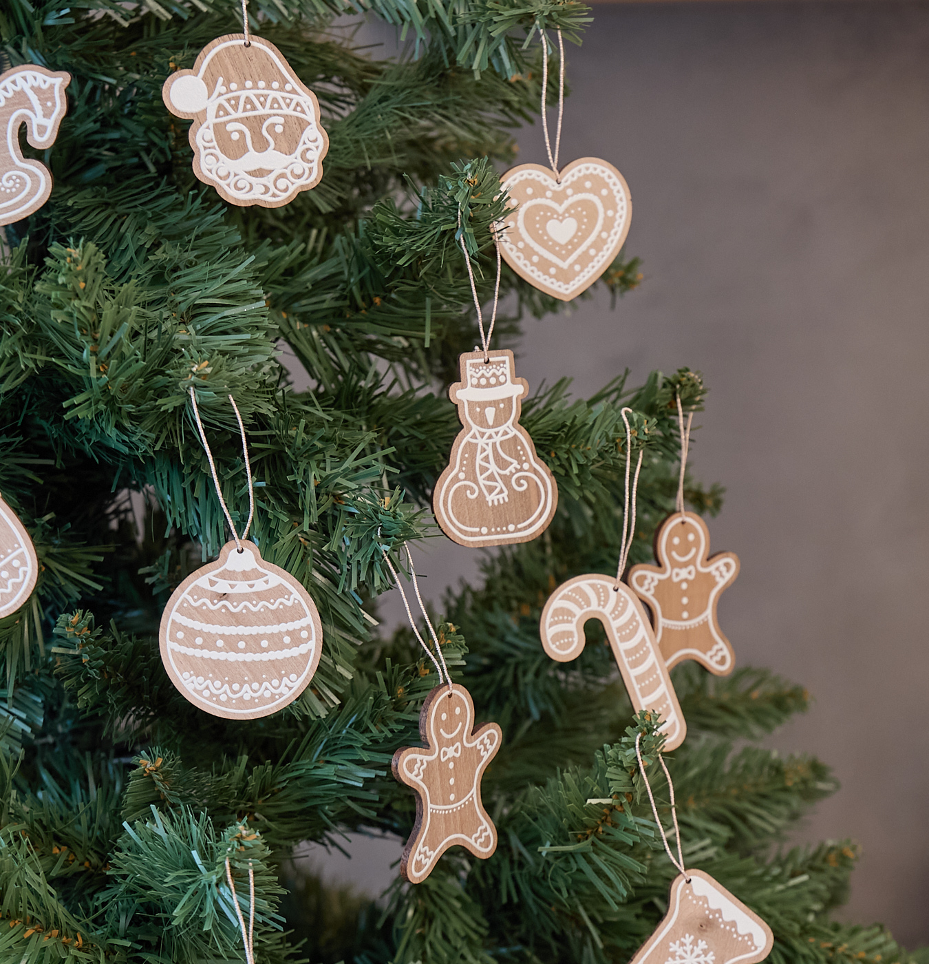 addobbo in legno per l'albero di Natale