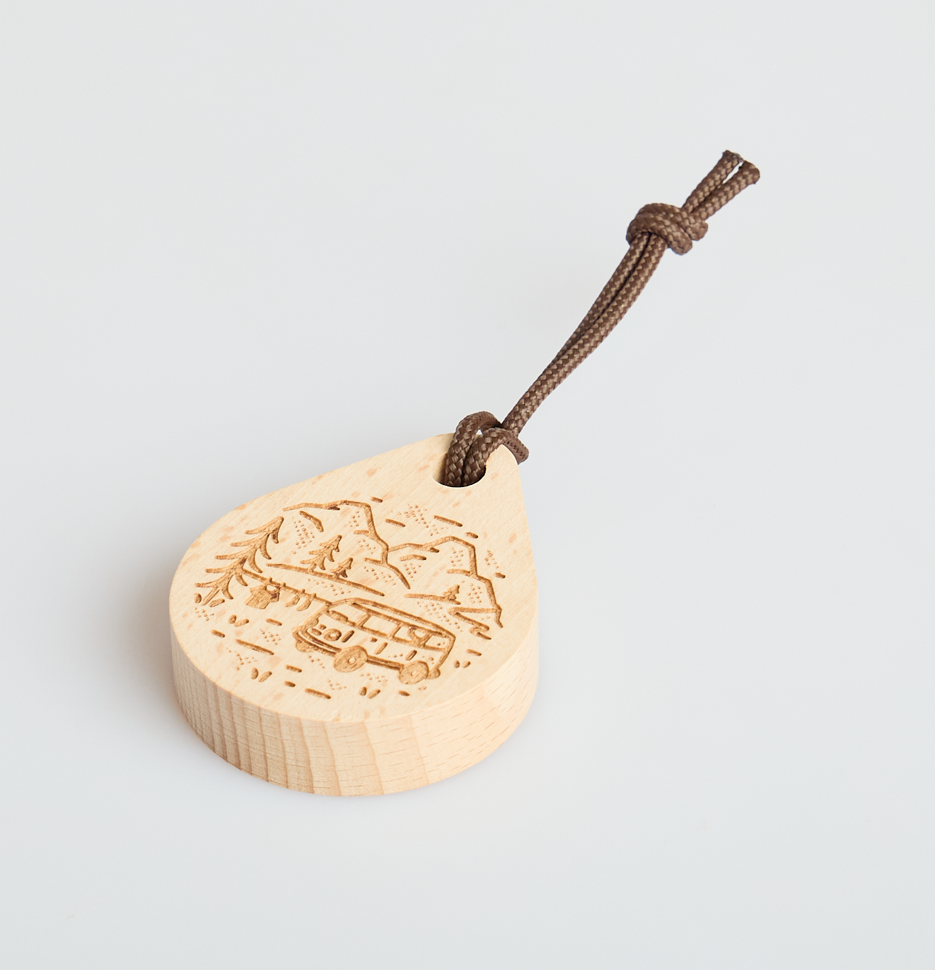 cavatappi in legno a forma di goccia con cordino