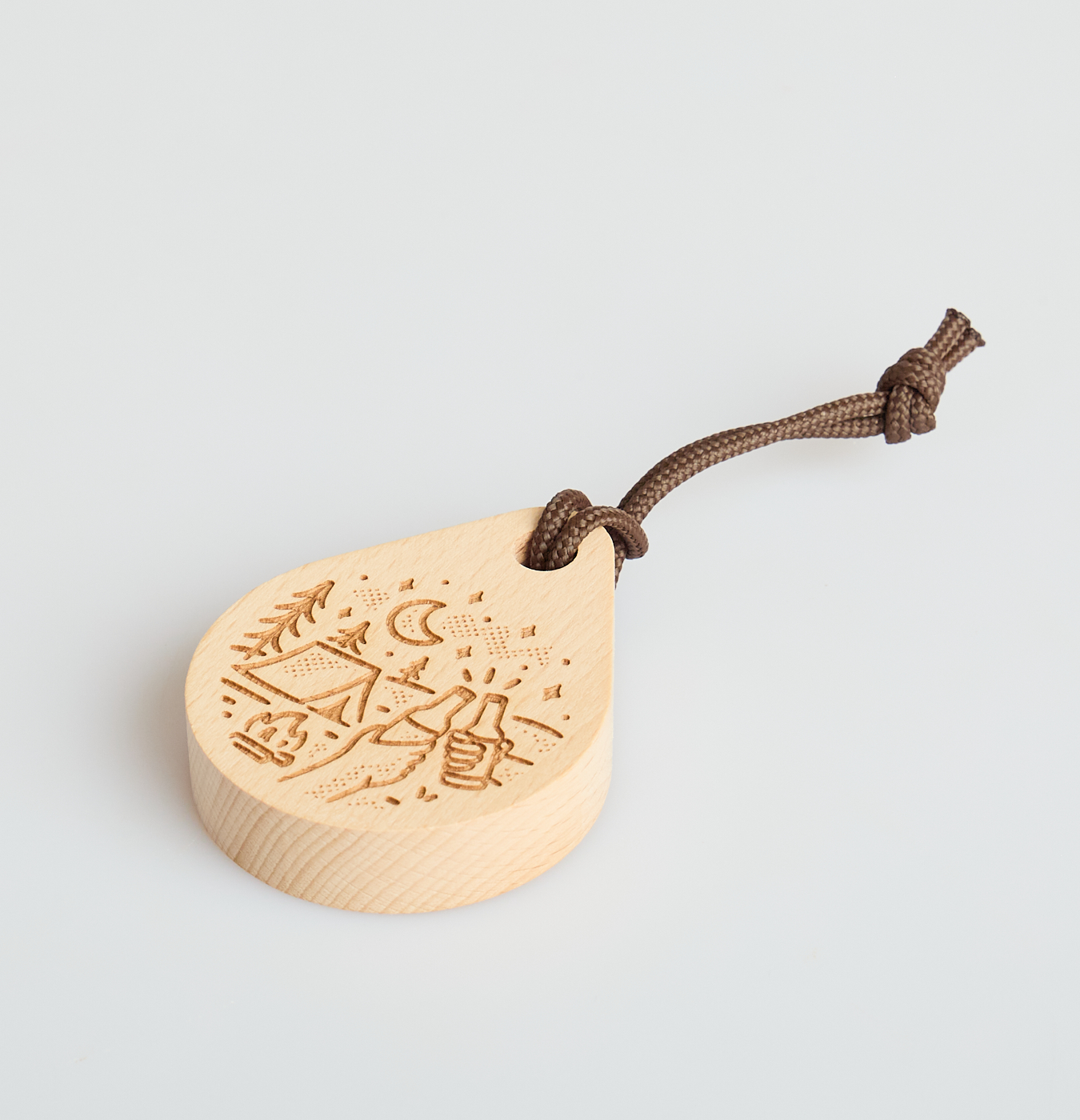 cavatappi in legno a forma di goccia con cordino