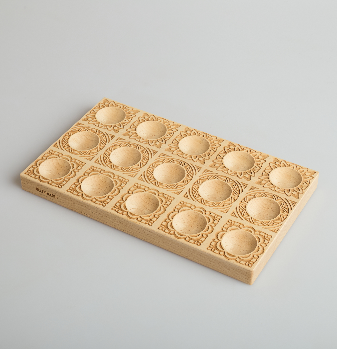 stampo in legno per ravioli mandala