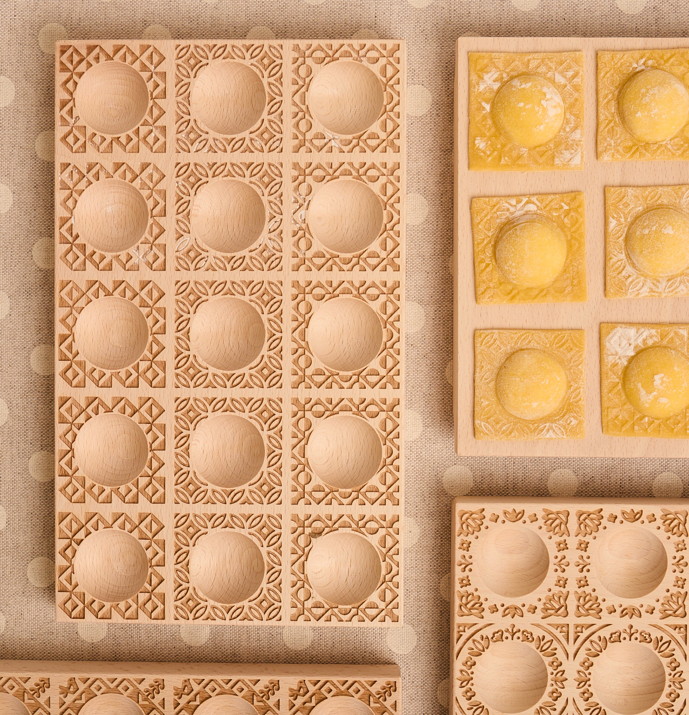 Stampo ravioli da quindici posizioni con trama in rilievo