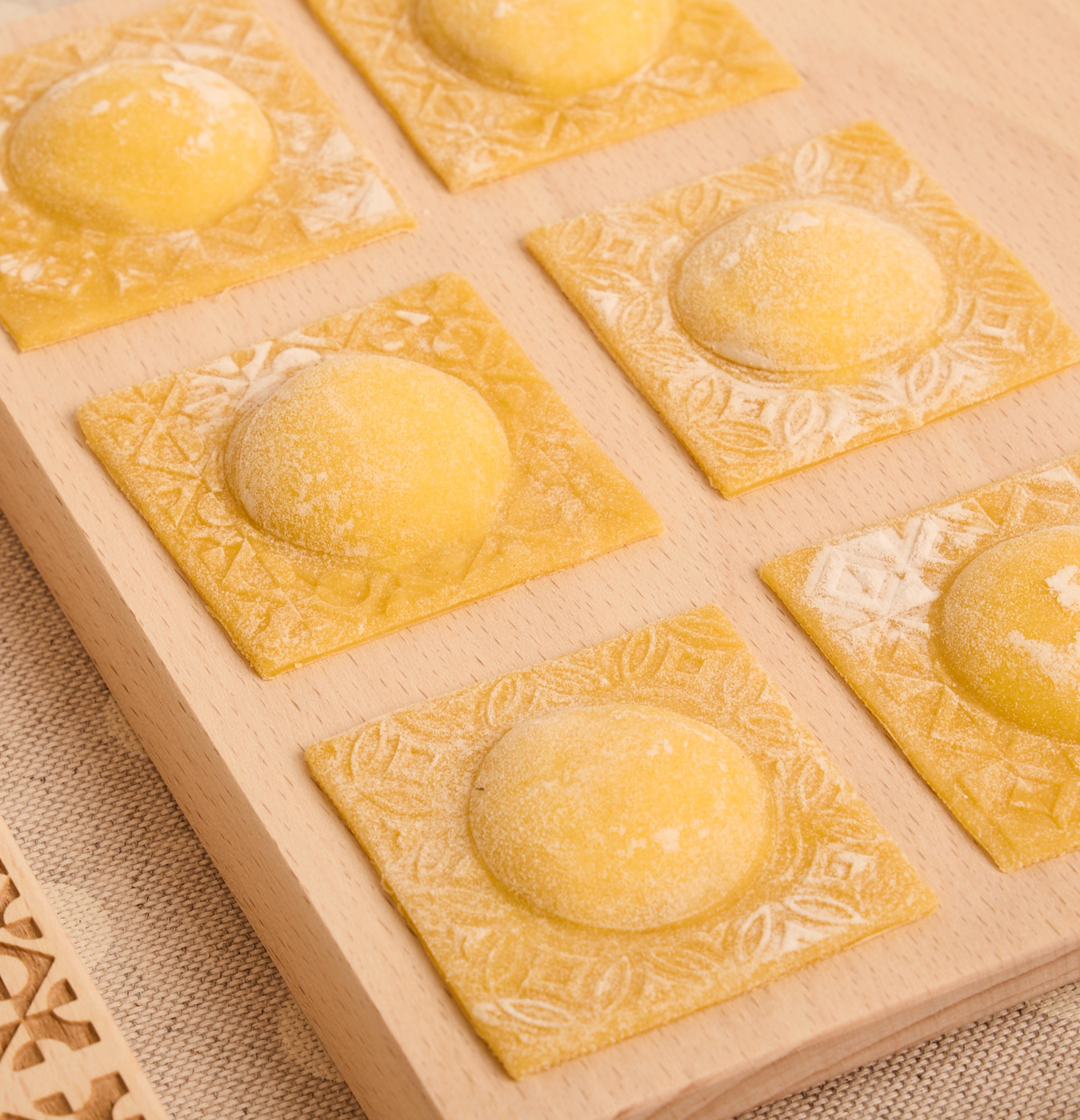 Ravioli realizzati con lo stampo