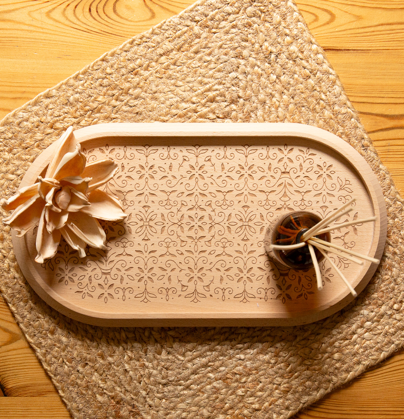 vassoio in legno di faggio ricamo